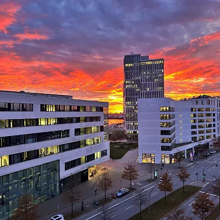 Holiday Inn - Hamburg - Hafencity By Ihg-3